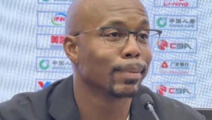 无奈！广州主帅：徐昕、郭艾伦等五人全伤了，潜力赛都凑不够人